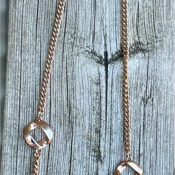 Marc by Marc Jacobs Rose Gold Tone Chain Link Station Choker Necklace - Picture 6 of 15
